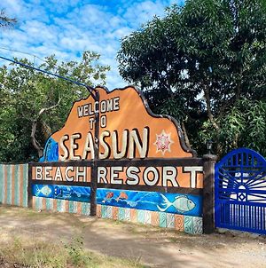 Reddoorz @ Seasun Beach Resort And Hotel Zambales photos Exterior