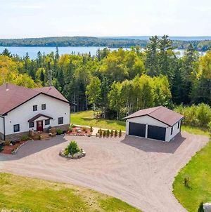 Luxury Cottage Overlooking Bras D'Or Lake photos Exterior