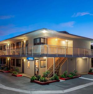 Motel 6 Santa Barbara - State Street photos Exterior