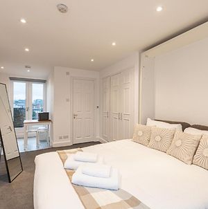 Modern Studio Flat With Balcony On The King'S Road In Chelsea, London photos Exterior