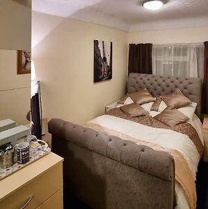 Spacious Double Room In Traditional House With Fast Wifi Close To Birmingham photos Exterior