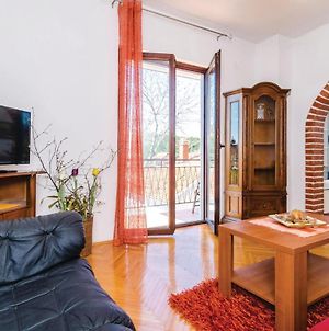 One-Bedroom Apartment In Kremena photos Exterior