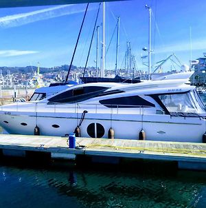 R54 Premium Yacht photos Exterior