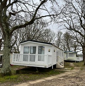 2 Bedroom Caravan Ol50, Thorness Bay, Isle Of Wight photos Exterior
