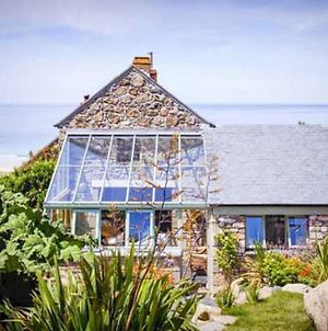 Castaways, Cottage With Sea Views, Lush Gardens & Patio By The Beach photos Exterior