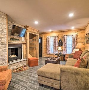 Cozy Hollister Cabin Perfect For Families! photos Exterior