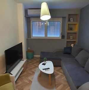 City One Bedroom Apartment - Modern, New, Quiet photos Exterior
