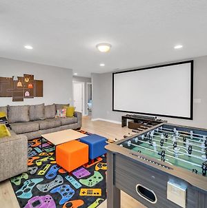 Beautiful Contemporary Decor With Themed Rooms, Game Room And Theater photos Exterior