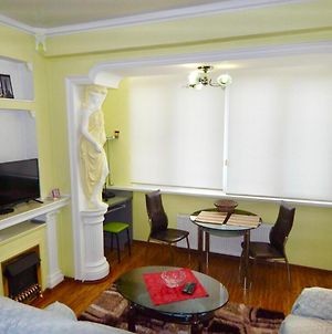 Cozy One Bdr Apartment In Botanica, Kishinev photos Exterior