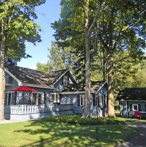 Family Friendly Retreat In The Heart Of Sister Bay photos Exterior