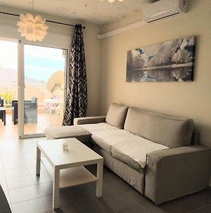 Oceanblue Modern King Size 1 Bedroom Apartment With Seaview And Terrace photos Exterior