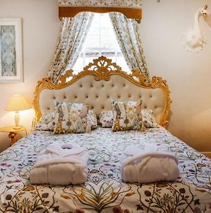 Whispering Place - Luxury Georgian House - Honeymoon Bridal Suite - Severn Valley Railway - Family - Sleeps 6 photos Exterior