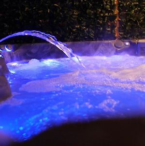 Jacuzzi Love Luxury Boutique (Adults Only) photos Exterior