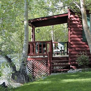 Creekside, Dog Friendly Cowboy Cabin By Aaa Red Lodge Rentals photos Exterior