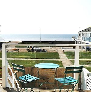 87 Marineside Beach Side Property With Stunning Sea Views photos Exterior