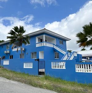 Azul Apartments - 2 Bdrms, Patio, Central Location photos Exterior