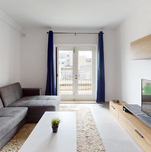 Modern 3-Bedroom Apartment Pieta photos Exterior