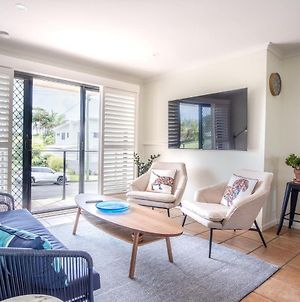 Colourful Shelly Beach Townhouse - Minutes Walk To Pet-Friendly Shelly Beach photos Exterior