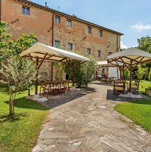 Scenic Apartment In Citta Di Castello With Shared Pool photos Exterior