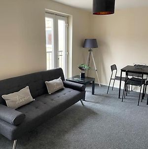 Lovely 1 Bedroom Studio Apartment - Merthyr Tydfil photos Exterior