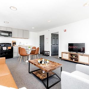 Stylish 1Br Central West End Condo With Free Parking By Cozysuites! photos Exterior