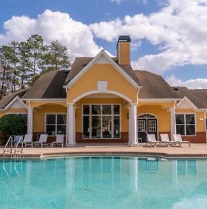 New Remodeled 1-Bedroom With Resort-Style Pool photos Exterior
