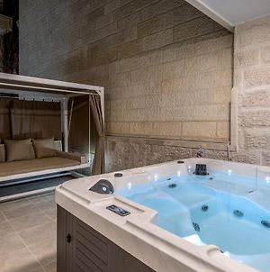 Mahane Yehuda - One Bdr With A Huge Terrace & Jacuzzi photos Exterior