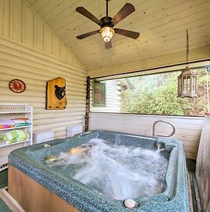 Ellijay Cabin With Porch And Private Hot Tub! photos Exterior