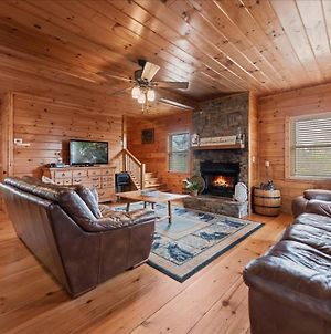 Secluded Cabin Mountain View, Fireplace, Hot Tub photos Exterior