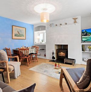 Pearl Cottage, Idyllic Grade II Listed Fisherman'S Cottage, Log Burner, Parking, 2 Mins From The Waters Edge photos Exterior