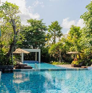 Royal Kamuela Villas & Suites At Monkey Forest Ubud photos Exterior