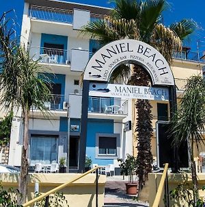 Maniel Beach Hotel photos Exterior
