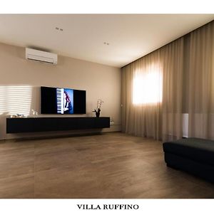 Appartamento In Villa Con Idromassaggio photos Exterior
