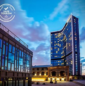 Hilton Istanbul Bomonti Hotel & Conference Center photos Exterior