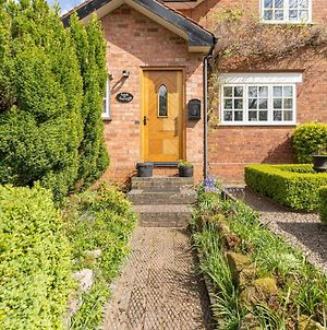 Beautiful Country Cottage For 8 - Great Staycation photos Exterior