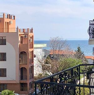 New! 2-Rooms Apartment In Sveti Vlas 100M From See photos Exterior