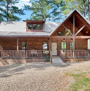 Gorgeous Idyllic Cabin W Hot Tub And Fire Pit Quittin Time Is Secluded Romantic Oasis W Luxury Bathroom Double Shower And Bathtub Foosball Table photos Exterior