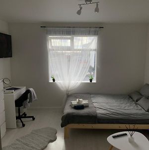 Small Room photos Exterior