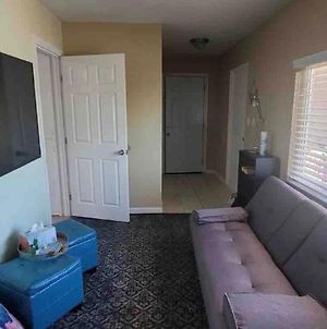 Gorgeous Suite W/ Private Bathroom And Kitchen In A Great Area! photos Exterior