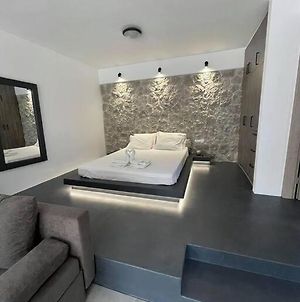 Rock N Sun - Brand New Apartment In Ermioni photos Exterior