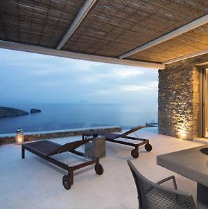 Dreamy Cycladic Luxury Summer House 2 photos Exterior