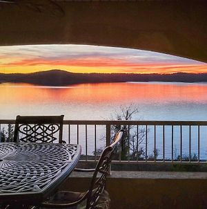 Chic Hollister Condo With Table Rock Lake View! photos Exterior