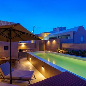 Present Perfect Villa - private pool photos Exterior