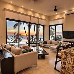 Flamingo Beachfront With Pool And Views From Every Room photos Exterior