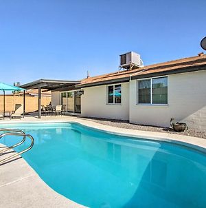 Family-Friendly Glendale Home With Yard And Pool! photos Exterior