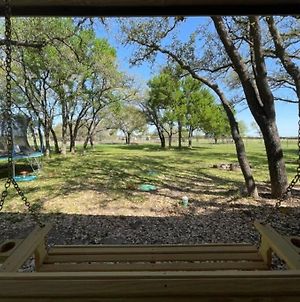 1 Acre Oasis, 3/2 House, Perfect For Families!! photos Exterior