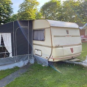 Lille Campingvogn Med Fortelt photos Exterior