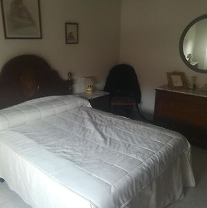 Room In Guest Room - Double Room In Chalet In Toledo photos Exterior