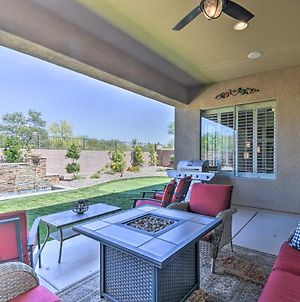 Phoenix Area Villa With Private Putting Green! photos Exterior
