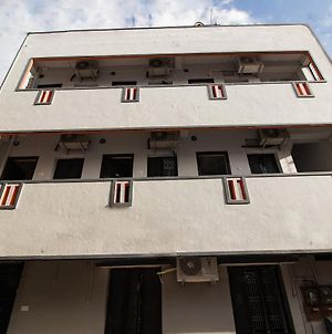 Oyo 38026 Chhatrapati Residency photos Exterior
